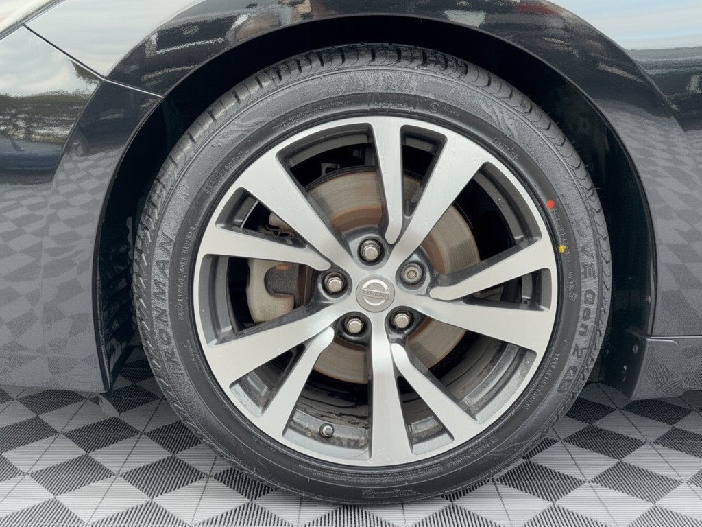 Used 2018 Nissan Maxima 3.5 SL FWD image 13