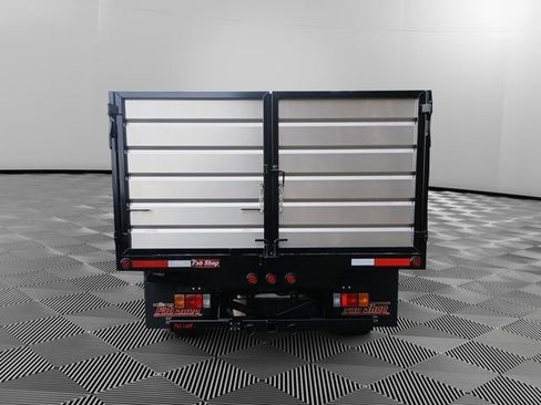 New 2025 Chevrolet Low Cab Forward 5500XG RWD image 4