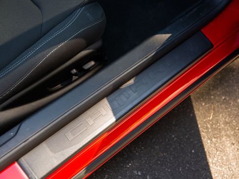 Used 2020 Chevrolet Camaro LT w/ Technology Package RWD image 44