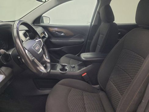 Used 2020 GMC Terrain SLE w/ Driver Convenience Package image 17