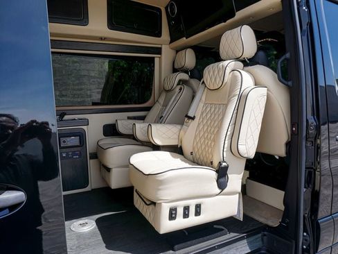 Used 2021 Mercedes-Benz Sprinter 3500 image 39