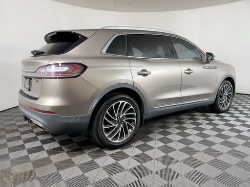 Used 2019 Lincoln Nautilus Reserve image 9