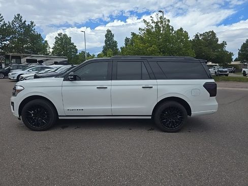 Used 2024 Ford Expedition Max Platinum AWD/4WD image 2