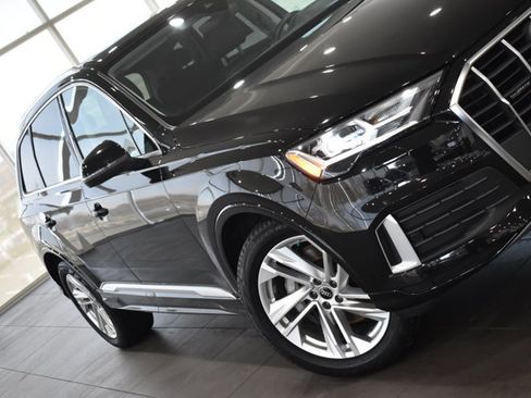 Used 2023 Audi Q7 2.0T Premium w/ Towing Package image 4