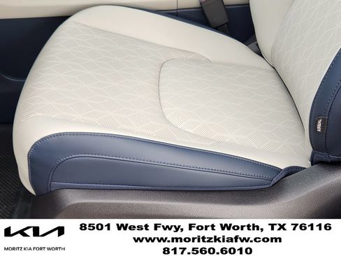 New 2026 Kia Carnival EX FWD image 17