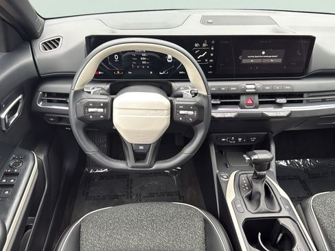 Used 2025 Kia K4 GT-Line w/ GT-Line Sunroof Package FWD image 27