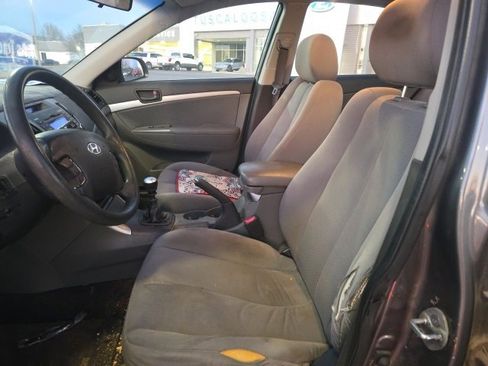 Used 2010 Hyundai Sonata GLS image 9