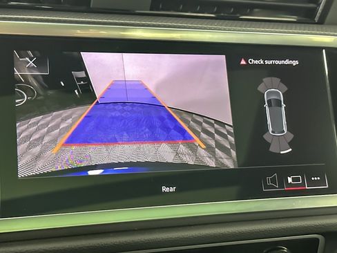 Used 2023 Audi Q3 2.0T Premium w/ Black Optic Sport Package image 18