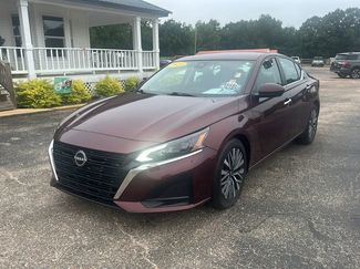 Used 2023 Nissan Altima 2.5 SV image 1