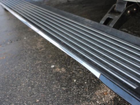 Used 2022 Jeep Wagoneer Series III w/ Premium Group I image 8