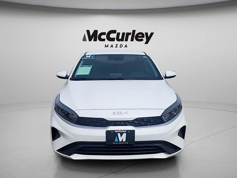Used 2023 Kia Forte LXS FWD image 2