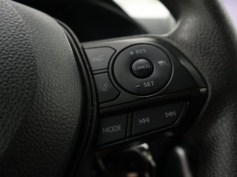 Used 2025 Toyota RAV4 LE AWD/4WD image 13