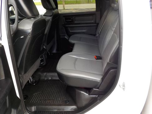 Used 2022 RAM 2500 Tradesman w/ Chrome Appearance Group AWD/4WD image 22