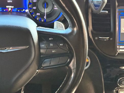 Used 2020 Chrysler 300 S image 34