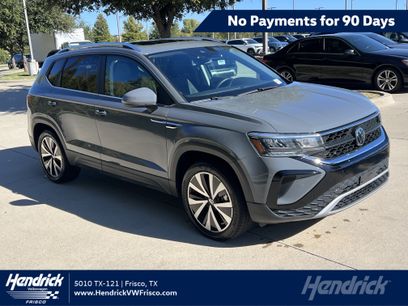 Certified 2022 Volkswagen Taos SE w/ Panoramic Sunroof Package