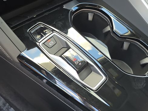 New 2025 Audi Q5 Prestige image 29