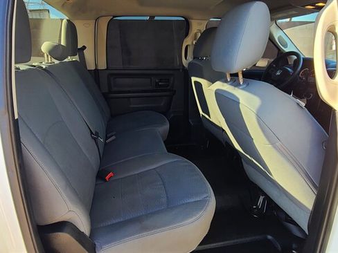 Used 2014 RAM 2500 Tradesman w/ Chrome Appearance Group image 4