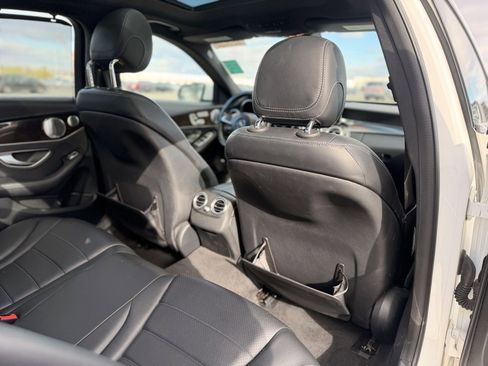 Used 2015 Mercedes-Benz C 400 4MATIC image 17