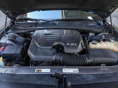 Used 2015 Dodge Challenger SXT Plus image 29