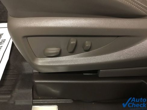 Used 2019 GMC Yukon Denali image 54