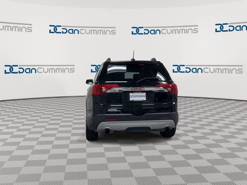 Used 2017 GMC Acadia SLT image 7