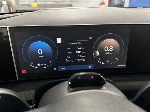 Used 2025 Hyundai Tucson Limited image 18