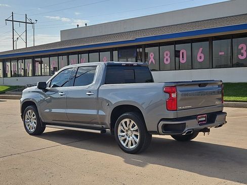 Used 2019 Chevrolet Silverado 1500 High Country w/ High Country Premium Package AWD/4WD image 8