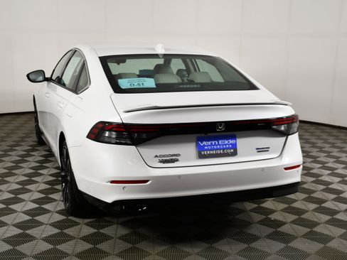 Certified 2023 Honda Accord Touring image 7