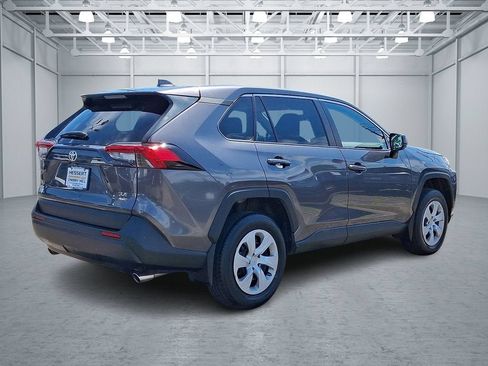 Used 2024 Toyota RAV4 LE AWD/4WD image 5