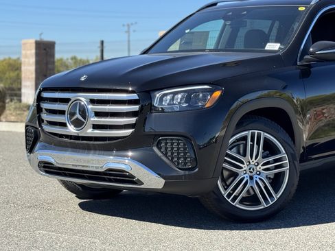 New 2025 Mercedes-Benz GLS 450 4MATIC image 3