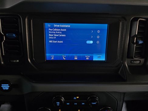 Used 2022 Ford Bronco Black Diamond image 52