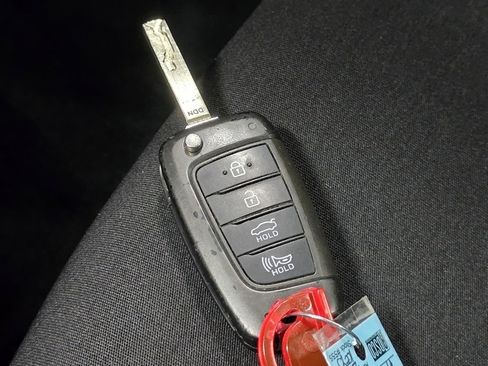 Used 2023 Hyundai Sonata SE image 31