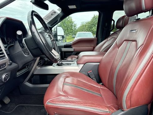 Used 2019 Ford F150 Platinum w/ Technology Package AWD/4WD image 21