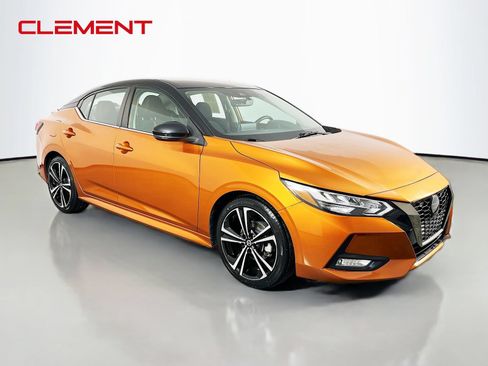 Used 2023 Nissan Sentra SR w/ Electronics Package FWD image 4