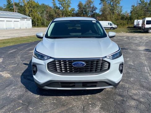New 2026 Ford Escape SE image 11