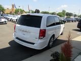 Used 2017 Dodge Grand Caravan SE w/ UConnect Hands-Free Group image 4
