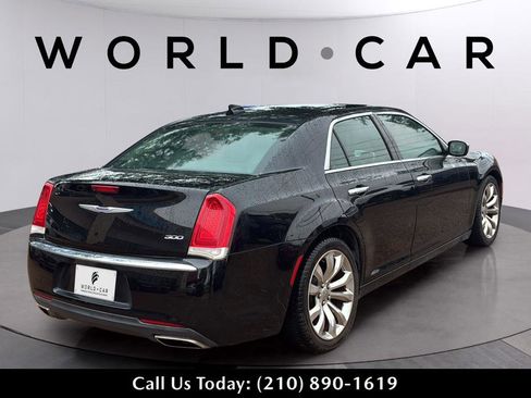 Used 2020 Chrysler 300 Limited image 17