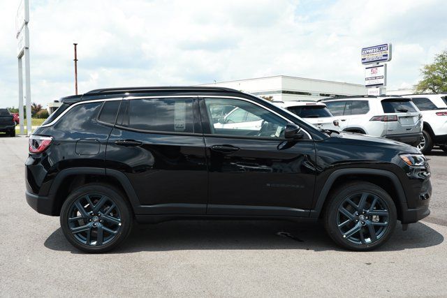 New 2026 Jeep Compass Latitude AWD/4WD image 4
