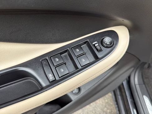 Used 2020 Buick Envision Preferred FWD image 17
