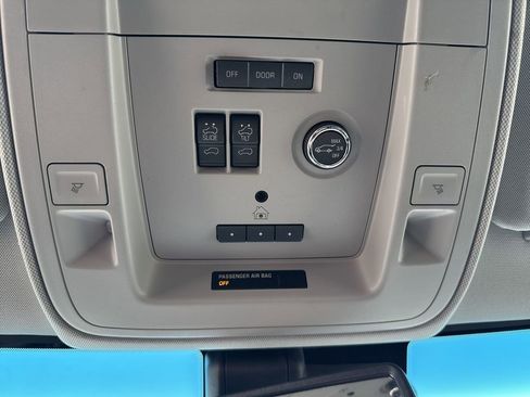 Certified 2018 Chevrolet Tahoe LT image 37