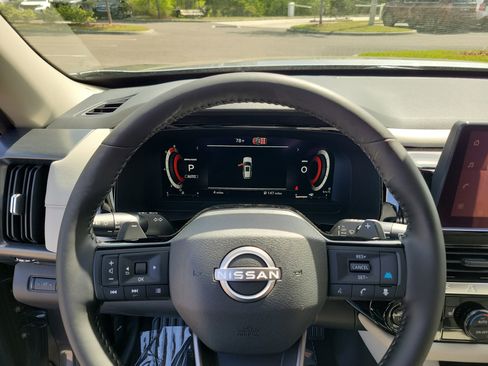 New 2026 Nissan Pathfinder SL AWD/4WD image 25