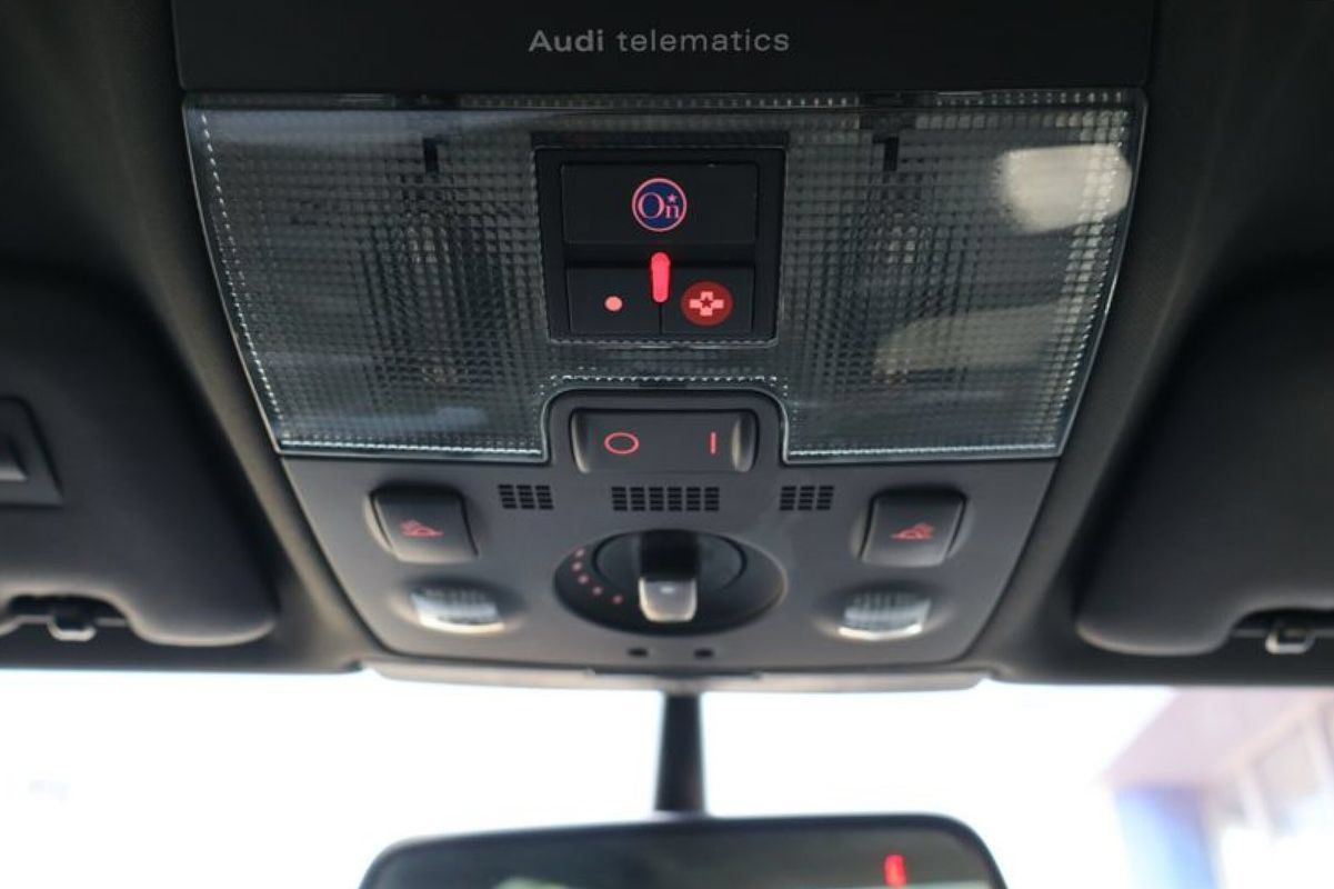 Used 2004 Audi S4 Sedan AWD/4WD image 27