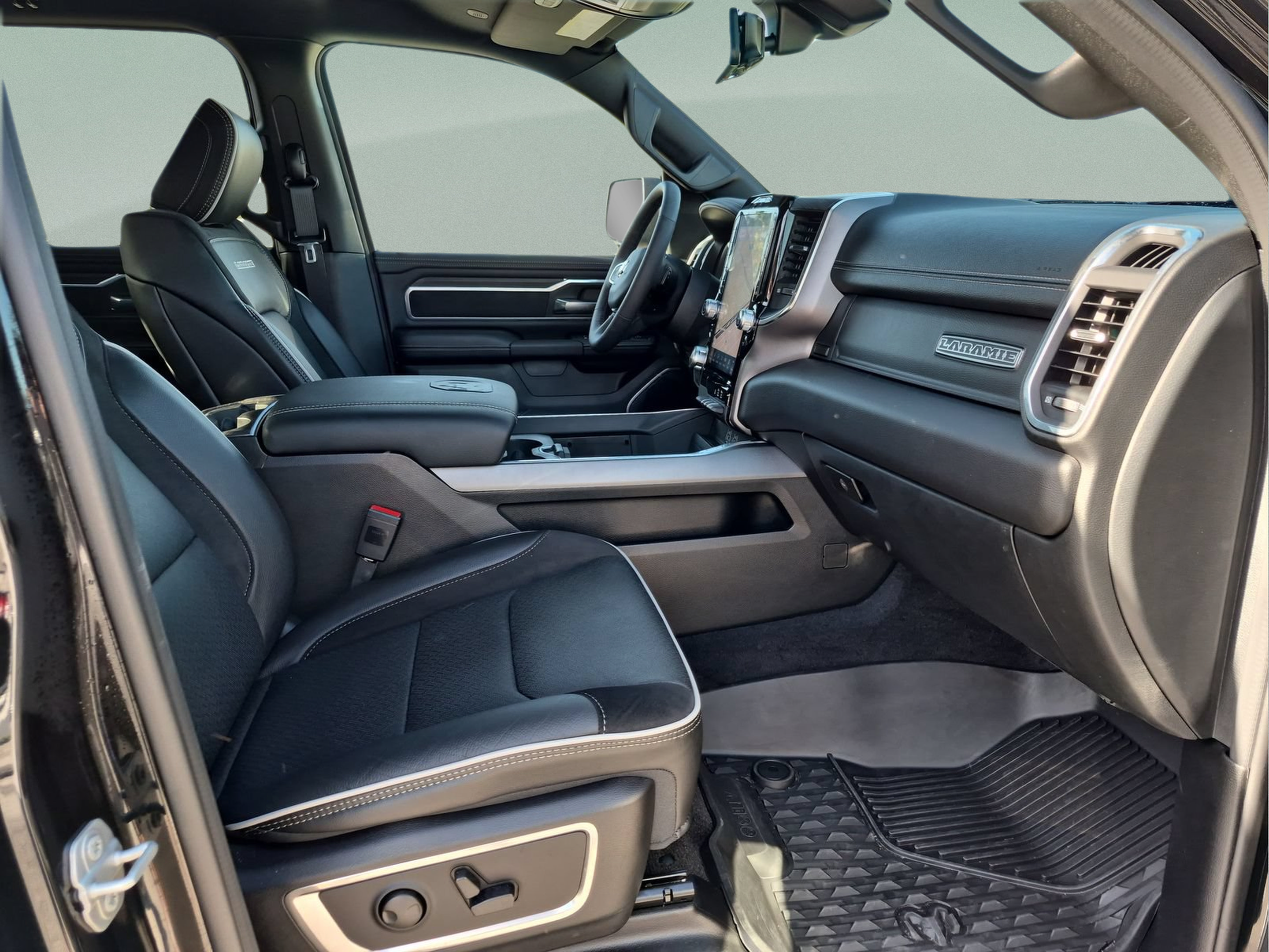 Used 2026 RAM 1500 Laramie w/ Sport Appearance Package RWD image 20