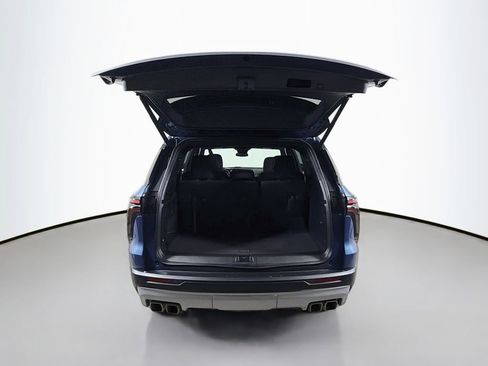 Used 2025 Chevrolet Traverse Z71 w/ LPO, Floor Liner Package AWD/4WD image 23