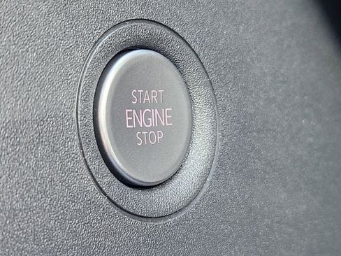 New 2026 Volkswagen ID.4 Pro S image 19