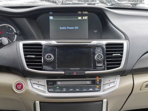 Used 2015 Honda Accord EX-L image 25