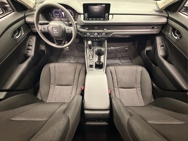 Certified 2025 Honda Accord SE image 16