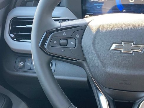 New 2027 Chevrolet Bolt LT w/ Comfort Package FWD image 8