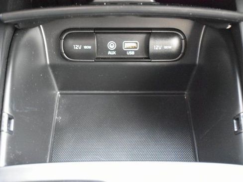 Used 2020 Kia Sorento AWD V6 image 27