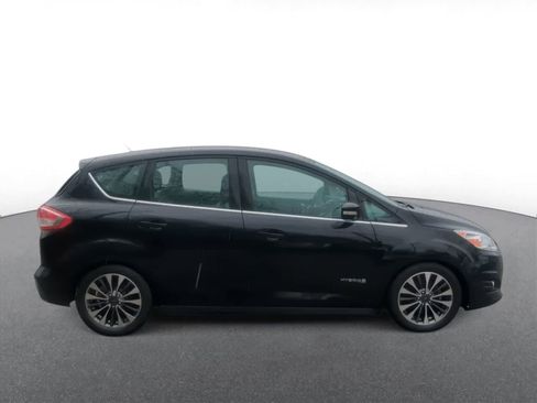 Used 2018 Ford C-MAX Titanium w/ Equipment Group 301A image 9